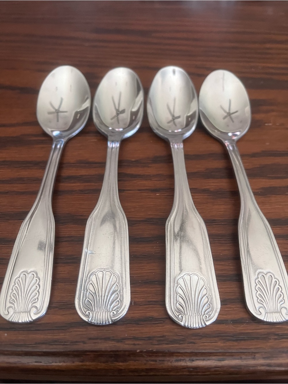 Walco Fanfare Stainless Steel Teaspoons replacement set of 4 spoons